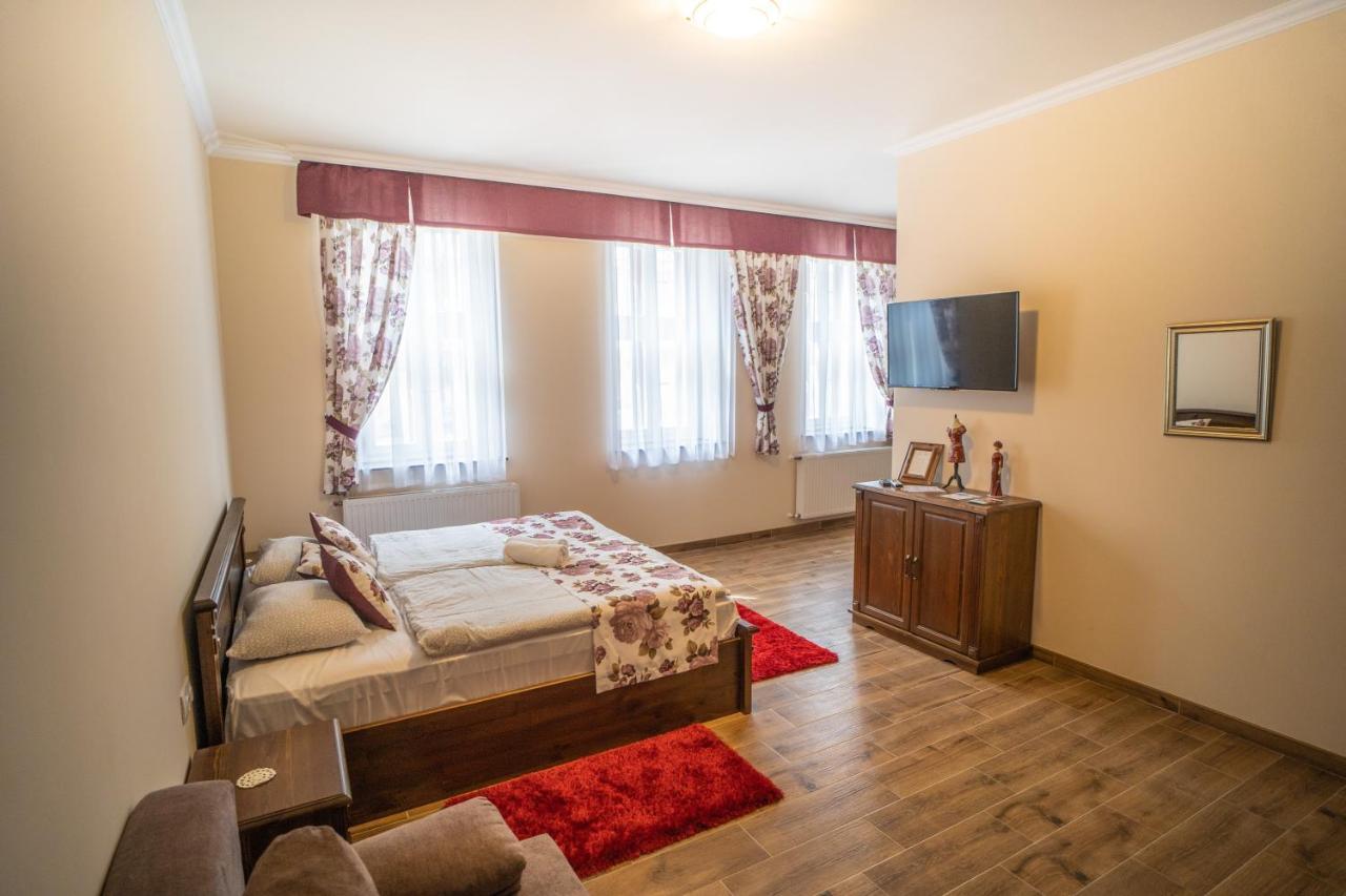 Toscana Apartman 久洛 外观 照片