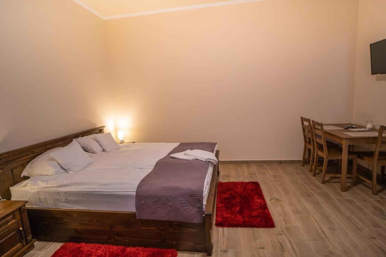 Toscana Apartman 久洛 外观 照片