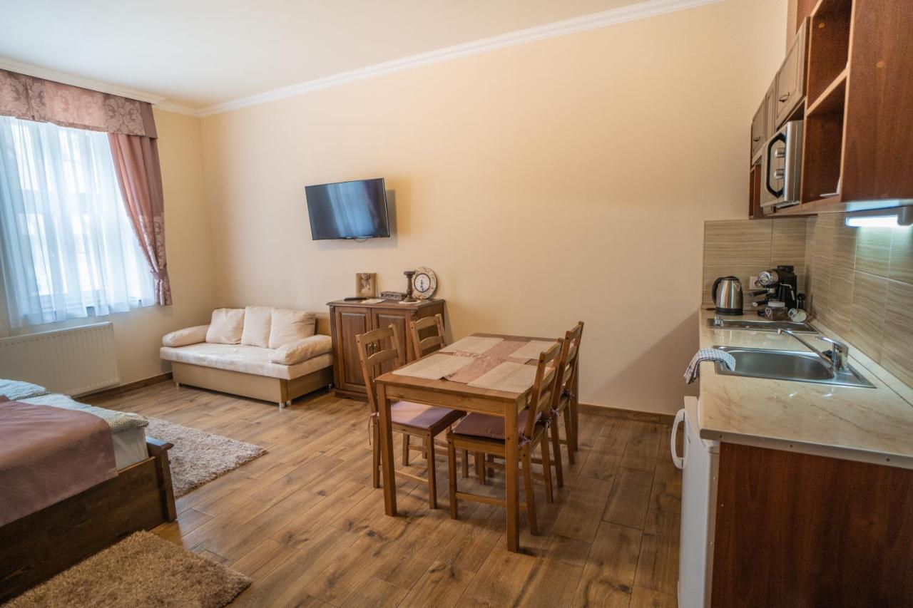 Toscana Apartman 久洛 外观 照片
